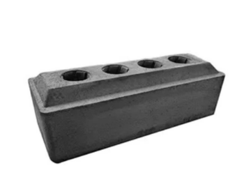 Katodni ogljikov blok za celico za elektrolizo aluminija